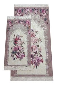 Tapis de prière en soie traditionnel, motif classique, rembourrage confortable, adapté à la prière quotidienne et à la célébration religieuse - Product Image 1