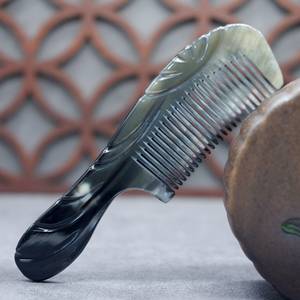 Peines Comunes Rústicos Hechos a Mano, Resistentes al Agua, para Uso en Salón, de Cuerno de Oveja y Buey, Peine de Masaje Meridiano en Forma de Media Luna - Product Image 3