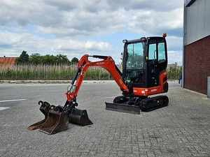 Miniexcavadora Kubota KX016-4 Usada en Buen Estado en Venta - Product Image 4
