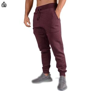 Pantalon de survêtement de gymnastique pour hommes personnalisé solide conique avec taille élastique taille moyenne-Fabriqué au Pakistan Ventes en gros - Product Image 2