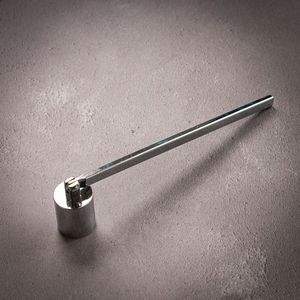 Extincteur de bougie en métal vintage classique avec un design de haute qualité et écologique pour l'ambiance intérieure de la maison - Product Image 3