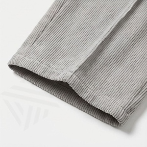 Pantalons en velours côtelé de couleur personnalisée avec cordon de serrage en bois verni, plis cousus, poche zippée dissimulée, vente en gros - Product Image 6