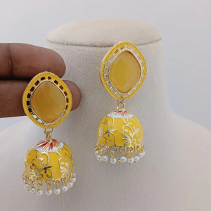 Impresionante fusión de Mughal Art Midnight Esmalte Jhumka Pendientes Set Latón Hecho Pendientes colgantes de moda a granel con diseño personalizable - Product Image 1