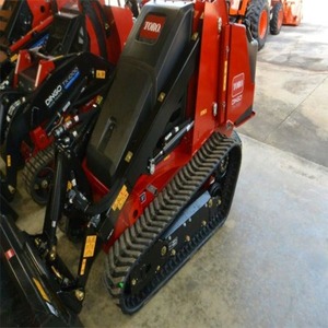 Used Toro Dingo TX427 Compact Mini <b>Track</b> Loader Red Gasoline Skid Steer With Front Attachment For Landscaping Construction - Product Image 3