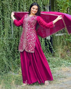 Salwar Kameez-Top Bottom et Dupatta pour la fête - Product Image 1