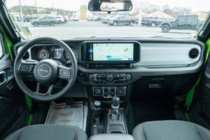 Jeep Wrangler Sport S 2025 Usado en Buen Estado - Product Image 5