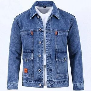 Veste en jean pour homme Du décontracté au look de festival Trending Fits and Brands Meilleures façons de styliser les shorts en jean pour homme - Product Image 6