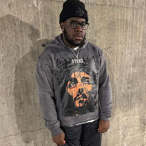 Sudaderas con capucha para hombre gris desgastado gráfico Sudadera con capucha Streetwear pulóver manga larga moda urbana Sudadera con capucha moda Casual Top - Product Image 2