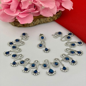 ชุดสร้อยคอเพชรแบบอเมริกันที่สง่างามสำหรับผู้หญิงและเด็กผู้หญิงชุดเจ้าสาวและงานเลี้ยงของขวัญที่สมบูรณ์แบบสำหรับงานแต่งงานและงานรื่นเริง - Product Image 1