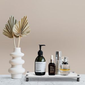 Ensemble de plateaux de salle de bain élégant en résine Solution d'organisation élégante pour les essentiels de l'heure du bain Articles de toilette fonctionnels Articles de toilette - Product Image 6