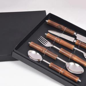 Services de table traditionnels en acier inoxydable - Portables, compatibles lave-vaisselle, écologiques et durables - Product Image 3