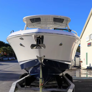 Barcos Crownline 2024 con Descuento, Barco de Esquí y Wakeboard 210 SS, OEM, Grado Industrial, 1 Año de Garantía, Listo para Enviar - Product Image 1