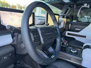 NETTOYAGE-TITRE-GMC- HUMMER- EV- 3X- AWD-PRÊT À EXPÉDIER-À VENDRE-PRÊT À LIVRER-PORTE À PORTE-LIVRAISON - Product Image 6