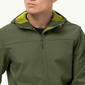 Chaqueta Softshell Personalizable para Hombre, con Capucha, Estilo Urbano, Frente de Lona, Resistente al Viento y al Agua, en Grandes Cantidades - Product Image 4