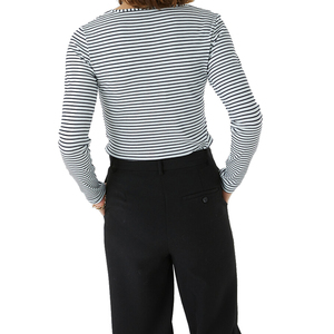 Camiseta de manga larga con cuello redondo que absorbe la humedad para mujer 100% algodón orgánico altamente transpirable y sostenible - Product Image 5