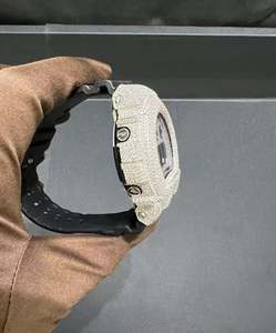 นาฬิกา VVS มอยส์ซาไนต์ สำหรับ G-SHOCK GM-6900 รุ่น Unisex ประดับเพชรเต็มหน้าปัด ทรงกลม สแตนเลสสตีล ดีไซน์ทันสมัย หรูหรา กันน้ำ 30 บาร์ - Product Image 4