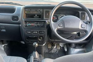 Super affaire ! Daimatsu Hijet Cargo Twin Cam d'occasion de 2000 - Product Image 2