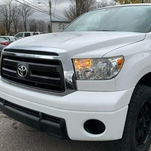 Tundra 2022 Sedán de Lujo Usado, Tracción en las Cuatro Ruedas, Asientos de Cuero, Control de Crucero Adaptativo, Blanco, Automático, Cámara Trasera de 360°, Techo Panorámico, 4.5L - Product Image 1