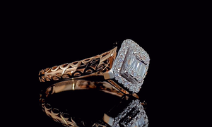 Anillo de compromiso con diamante de laboratorio de 0.25 CTW, corte baguette, halo, certificado SGL, oro sólido de 14K - Product Image 2