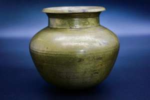 Olla de agua LOTA con propiedades ayurvédicas adecuada para la purificación del agua y rituales de salud - Product Image 6