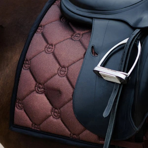 Almohadilla de sillín inglesa acolchada transpirable, forro suave duradero que garantiza una comodidad superior, protección de espalda de caballo y duradera - Product Image 5
