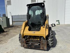 Chargeuse compacte sur pneus CAT 236D3 d'occasion, 4 tonnes, deux vitesses, matériel de construction - Product Image 4