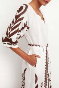 Robe longue de plage bohème d'été à manches longues brodée à la main 100% coton - Product Image 2