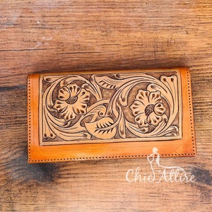 กระเป๋าสตางค์ผู้หญิงหนังวัวแท้ลายดอกไม้ทำด้วยมือกระเป๋าสตางค์ผู้หญิงสไตล์ตะวันตกแกะสลักด้วยมือล่าสุด - Product Image 1