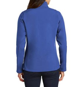 Chaqueta Softshell transpirable impermeable para mujer a prueba de viento con cierre de cremallera Servicio OEM Patrón impreso - Product Image 6