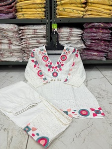 ชุดสูทผ้าฝ้ายพิมพ์ลายสำหรับผู้หญิงชุดใส่ในวันหยุดพักผ่อนแบบเรียบง่ายแนวพื้นเมืองอินเดียชุดมีสายสำหรับขายส่ง - Product Image 6