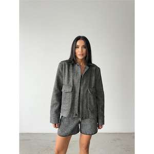 Veste en cachemire à fermeture éclair pour l'automne, motif chevrons, courte, noire - Product Image 1