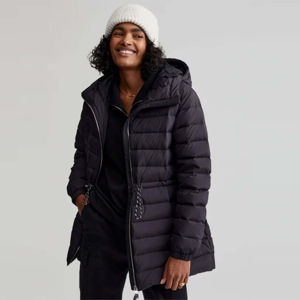 Blousons matelassés tendance pour femmes, coupe ajustée, vêtements d'extérieur modernes et confortables, respirants, imperméables, écologiques, teinture unie, vente en gros pour l'hiver - Product Image 3