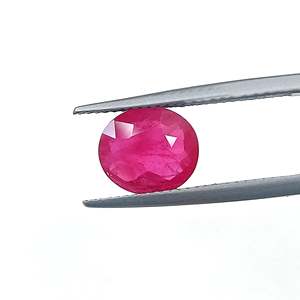 Rubis naturel de Birmanie 2,95 carats, taille ovale brillante, pierre précieuse rouge clair, taille personnalisable, traité thermiquement, certifié IGI - Product Image 2
