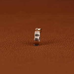 Pendentif minimaliste personnalisé en or plaqué 14 carats avec diamant de laboratoire taillé, pour femme, nouvelle tendance, serti clos classique, 0,5 carat total - Product Image 2