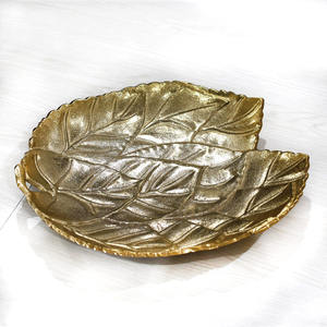 Bandeja de hoja de aluminio de buena calidad, bandeja de servicio con forma de hoja de diseño maravilloso para uso en hoteles y restaurantes - Product Image 3