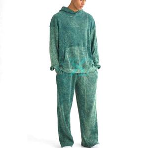 Ensemble de survêtement en coton pour homme, sweat-shirt à capuche et pantalon de jogging, logo personnalisé, look urbain, survêtement de jogging pour homme, survêtement personnalisé, style streetwear - Product Image 1