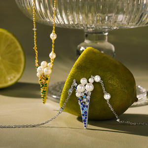 Collar de Perlas Doradas Inspirado en Helado Jeulia - Product Image 4