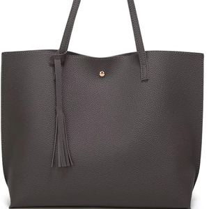 Sac fourre-tout à pompon pour femme à la mode et fonctionnel en similicuir avec grande capacité pour tous les essentiels fabriqués au Pakistan - Product Image 1