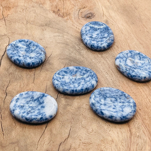 Pierres d'inquiétude de cristaux | Pierres d'inquiétude de sodalite | Pierres de poche en cristal naturel pour la guérison, la méditation | Fourniture en gros - Product Image 3