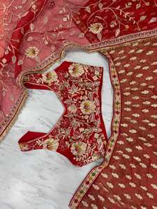 Colección de bodas Lehenga Choli rojo para mujer en tela de seda de organza con bordado elegante trabajo de lentejuelas para uso festivo - Product Image 6