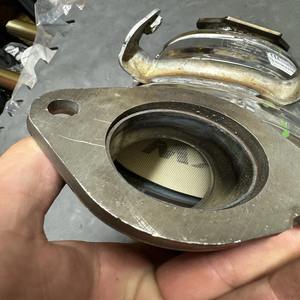 Catalyseur d'échappement avant droit d'occasion en métal recyclé 2021 pour Mercedes 19-25, référence OE 378273283, garantie 12 mois - Product Image 2