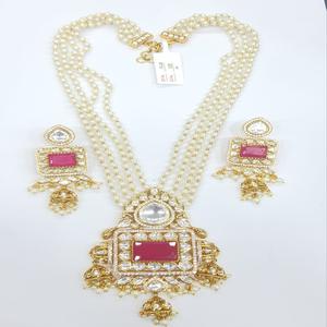 Royal Kundan Pendant Necklace <b>Set</b> With Green Stones And Matching Earrings <b>For</b> <b>Women</b> Traditional Event <b>Jewelry</b> Wholesale Export - Product Image 3