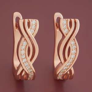 Pendientes Huggie de Plata 92.5, Modelo 180684, Vintage y Modernos, con Patrones Geométricos de Flecha y Corazón, para Regalo de Boda, Compromiso o Fiesta - Product Image 1