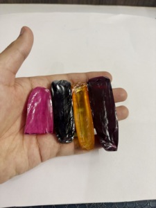 พลอยแซฟไฟร์สีน้ำเงิน พลอยแซฟไฟร์สีชมพู พลอยทับทิม พลอยแซฟไฟร์สีเหลือง พลอยแซฟไฟร์สีเขียว แบบดิบ น้ำหนัก 500 กรัม ขายส่ง - Product Image 2