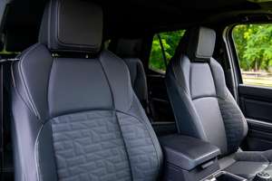 2024 para 4Runner AWD Turbo, SUV de Cuero R18, Bajo Kilometraje, Caja de Cambios Automática, Volante a la Izquierda, Gasolina/Petróleo, Estado: Como Nuevo - Product Image 5