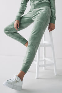 Collants de gym streetwear personnalisés pour femmes Pantalon de survêtement d'hiver avec poche avant plate Pantalon de jogging pour femmes - Product Image 3