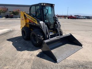 Multifuncional 74HP New Holland L321 Skid Steer Wheel Loader/3,5 Ton Venta caliente Skid Steer En stock Listo para envío - Product Image 3