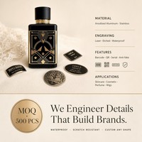 Placa de identificación de aluminio grabada a prueba de agua para dispositivos de lujo para el cuidado de la piel Uso de características de código de barras para caja de embalaje cosmético Pelucas de perfume
