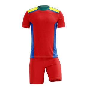 Ensemble d'uniformes de football à sublimation en polyester de haute qualité, ensemble maillot et short de football personnalisés au dernier design - Product Image 1