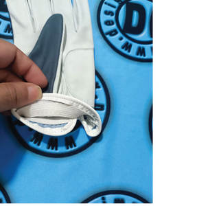 Gants de golf avec logo personnalisé et PU léger et respirant pour gaucher ou droitier à bas prix - Product Image 4